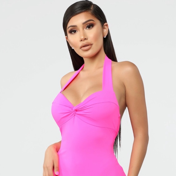 Fashion Nova Dresses & Skirts - Hot Pink Halter Dress